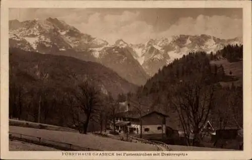 Ak Garmisch Partenkirchen in Oberbayern, Forsthaus Graseck, Dreitorspitze