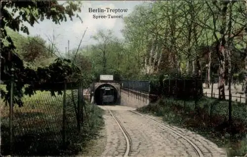 Ak Berlin Treptow, Blick von den Bahngleisen auf den Spree Tunnel