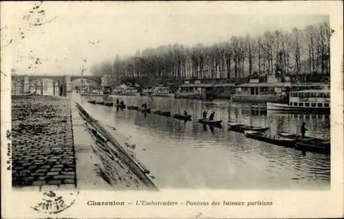 Ak Charenton le Pont Val de Marne, Pier, Pontons der Prisian-Boote