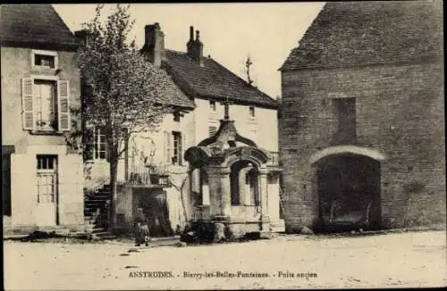 Ak Bierry les Belles Fontaines, Puits ancien