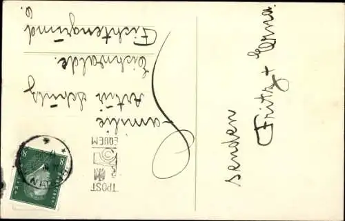 Ak Glückwunsch Weihnachten, Zwerg mit Äpfeln, Mädchen im Wintermantel
