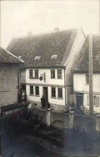 Foto Ak Hofheim im Taunus Hessen, Wohnhaus Anton Herzog, Anwohner