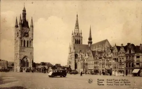 Ak Ypern Ypern Westflandern, Grand Place und Belfried