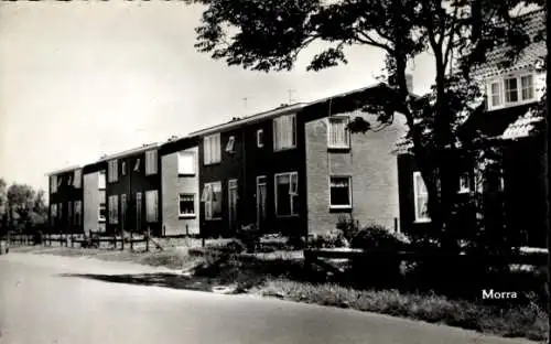 Ak Morra Friesland, Straßenpartie, Wohnhäuser
