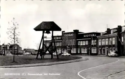 Ak Nieuwerkerk Schouwen-Duiveland Zeeland Niederlande, Rathaus mit Uhrstuhl