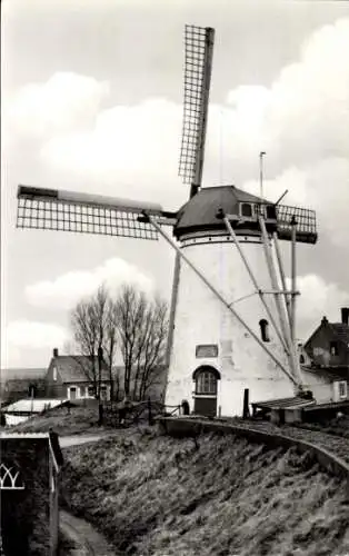 Ak Stavenisse Zeeland Niederlande, Korenmolen