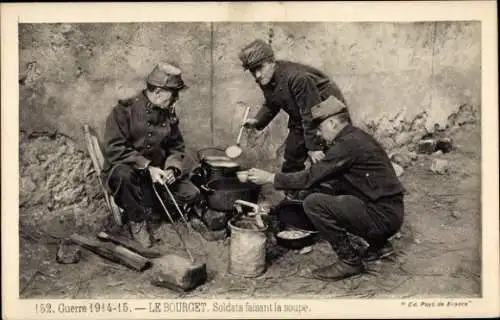 Ak Le Bourget Seine Saint Denis, Soldaten kochen Suppe