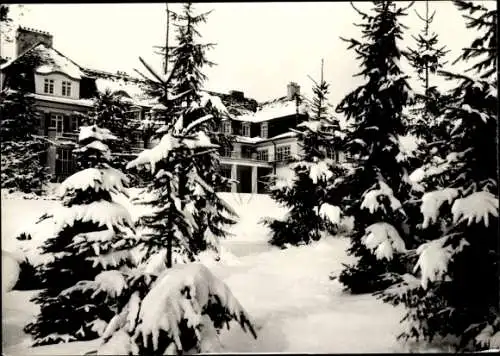 Ak Neu Fahrland Potsdam in Brandenburg, Kindersanatorium Heinrich Heinrich, Winter, Hauptgebäude