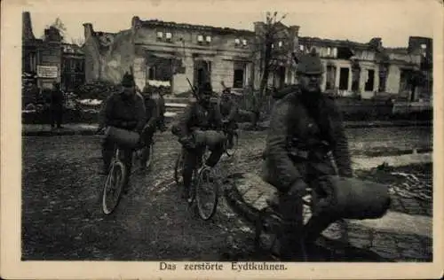 Ak Tschernyschewskoje Eydtkuhnen Ostpreußen, Deutsche Fahrradjäger, Kriegstrümmer, I. WK