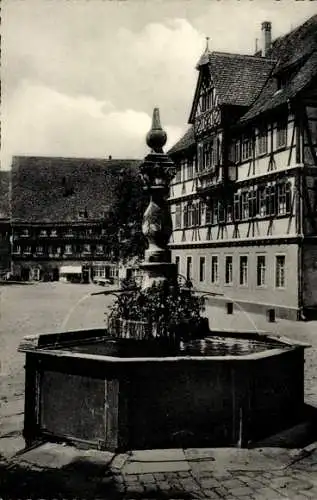 Ak Maulbronn im Schwarzwald, Klosterhof, Brunnen