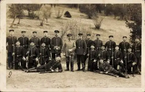 Foto Ak Deutsche Soldaten in Uniformen, Kaiserzeit