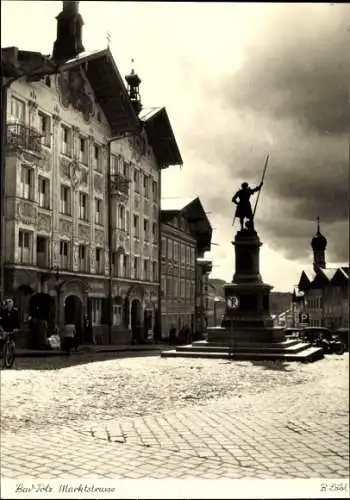 Ak Bad Tölz in Oberbayern, Marktstraße, Denkmal