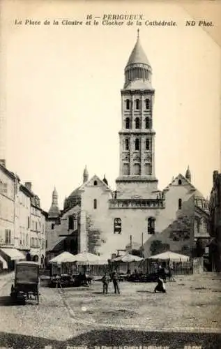 Ak Périgueux Nouvelle-Aquitaine Dordogne, Place de la Clautre, Clocher de la Cathedrale