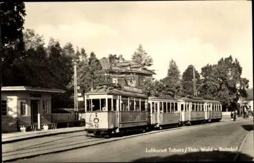 Ak Tabarz im Thüringer Wald, Bahnhof, Straßenbahn