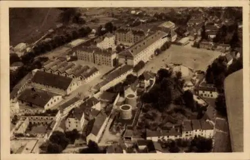 Ak Gray Haute Saône, vue aerienne du Centre d'Apprentissage, Automobile-Artisanat