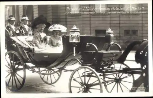 Ak Kaiserin Auguste Viktoria, Prinzessin Victoria Luise, Kutsche, Parade, Margeritentag Potsdam 1911