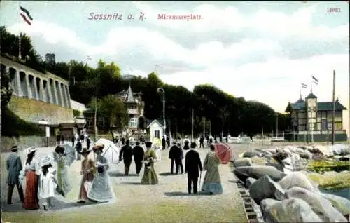 Ak Sassnitz auf der Insel Rügen, Miramareplatz, Promenade