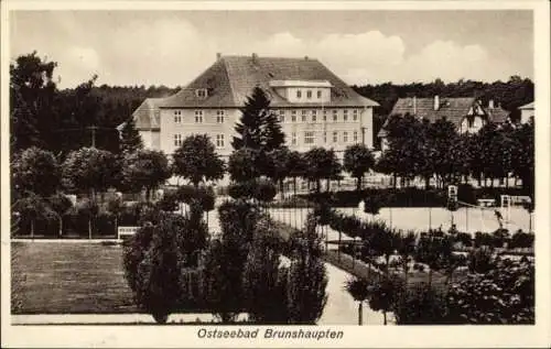 Ak Ostseebad Brunshaupten Kühlungsborn, Hotel, Tennisplatz