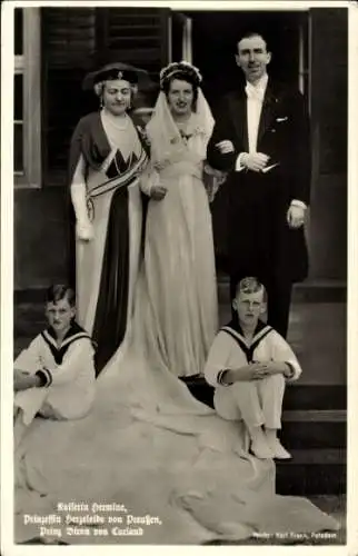 Ak Kaiserin Hermine, Hochzeit Prinzessin Herzeleide von Preußen mit Prinz Biron von Curland