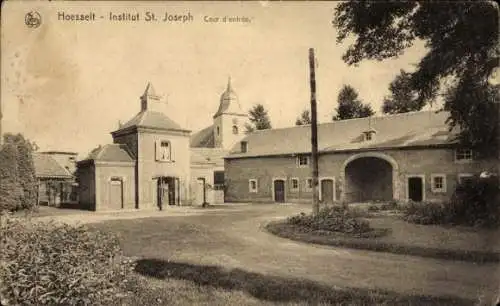 Ak Hoesselt Hoeselt Flandern Limburg, Institut St. Joseph, Cour d'entree