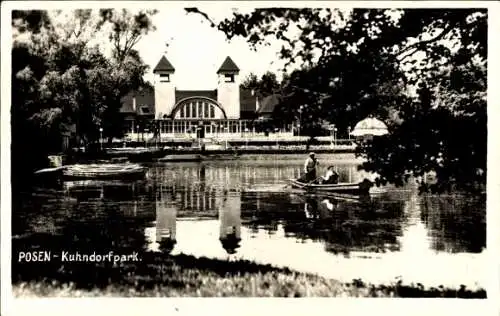 Foto Ak Poznań Posen, Kuhndorfplatz, Parkgebäude, Ruderboot