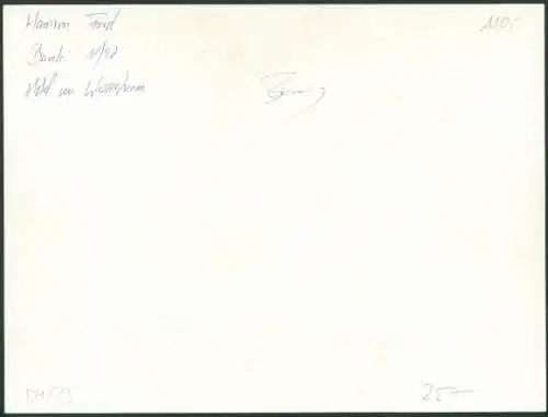 Foto Filmszene, Schauspieler Harrison Ford, Betty Buckley, Autogramm