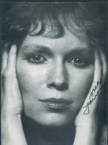 Ak Schauspielerin Mia Farrow, Autogramm