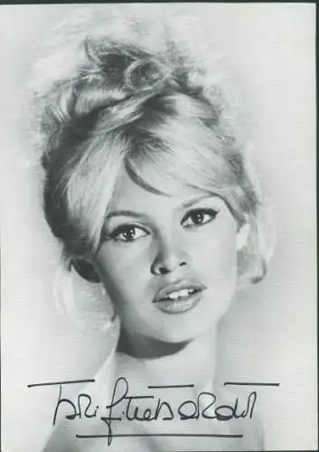 Autogrammkarte Schauspielerin Brigitte Bardot, Porträt