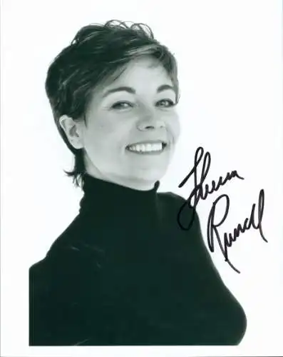 Foto Schauspielerin Theresa Russell, Autogramm