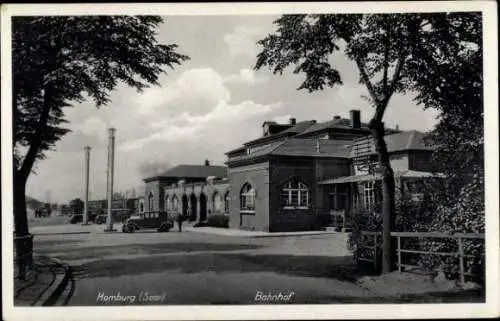 Ak Homburg in der Pfalz Saarland, Bahnhof, Straßenseite