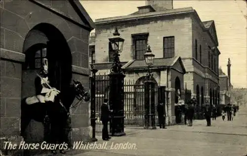 Ak City of Westminster, London, England, Whitehall, die Horse Guards