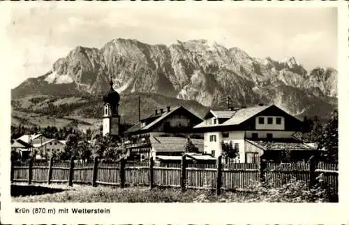 Ak Krün in Oberbayern, Teilansicht mit Wetterstein