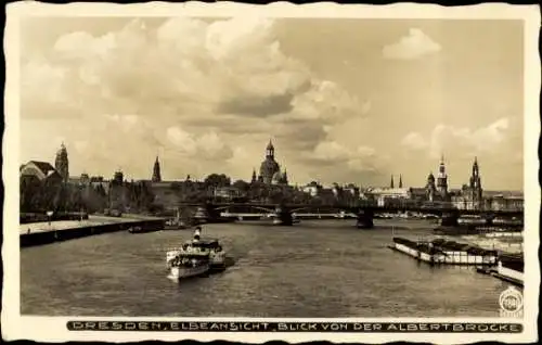 Ak Dresden Altstadt, Elbe, Blick von der Albertbrücke