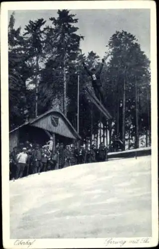 Ak Oberhof im Thüringer Wald, Skispringer, Schanze, Zuschauer