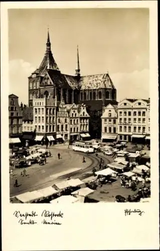 Ak Rostock in Mecklenburg, St Marien Kirche, Markt