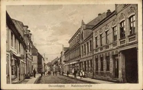 Ak Reuterstadt Stavenhagen in Mecklenburg, Malchinerstraße