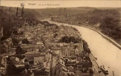 Ak Dinant Wallonia Namur, Panorama, Blick auf die Maas flussaufwärts