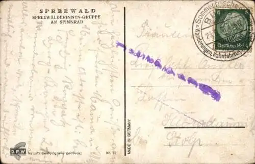 Ak Spreewälderinnen in Volkstrachten mit Spinnrad