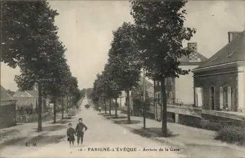 Ak Parigné Bischof Sarthe, Ankunft vom Bahnhof