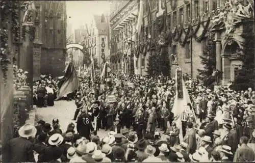 Foto Ak Nürnberg in Mittelfranken, 8. Sängerbundfest 1912, Festzug