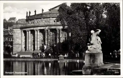 Ak Stuttgart in Württemberg, Staatstheater, Statue