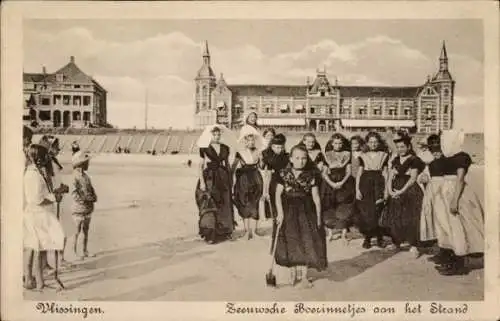 Ak Vlissingen Zeeland Niederlande, Zeeuwsche Boerinnetjes aan het Strand