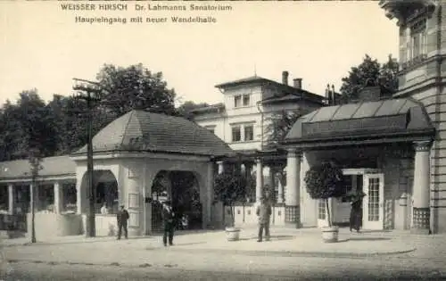 Ak Dresden Weißer Hirsch, Dr. Lahmanns Sanatorium, Haupteingang mit neuer Wandelhalle