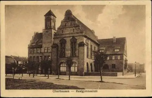 Ak Oberhausen am Rhein, Realgymnasium, Straßenseite