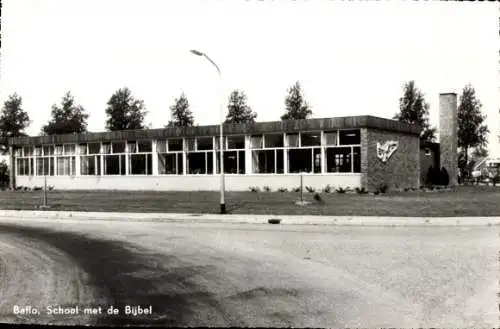 Ak Baflo Drenthe Niederlande, Schule mit der Bibel