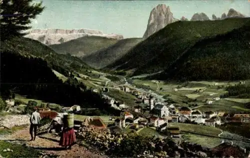 Ak St.Ulrich Oritsei Südtirol Italien, Blick auf den Ort gegen den Langkofel