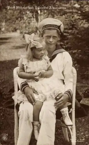 Ak Prinz Wilhelm von Preußen, Matrosenanzug SMS Kronprinz, Prinzessin Alexandrine