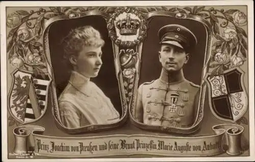 Ak Prinz Joachim von Preußen, Portrait, Uniform, Orden, Marie Auguste von Anhalt, Wappen