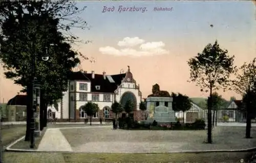 Bad Harzburg am Harz, Bahnhof, Vorplatz, Denkmal