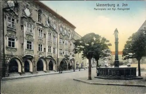 Ak Wasserburg am Inn Oberbayern, Marienplatz, königliches Amtsgericht, Brunnen